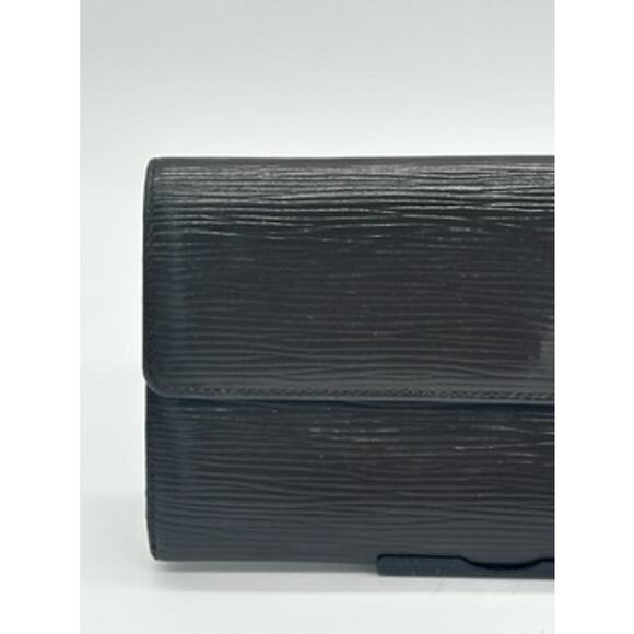 Louis Vuitton Epi International Wallet Trifold Beautifully Painted Exterior - Picture 3 of 14